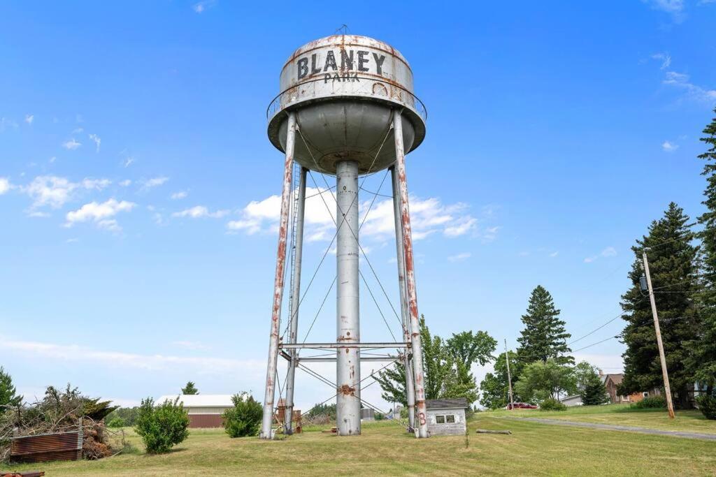 Centrally Located - Historic Blaney Park- Michigan Germfask Экстерьер фото