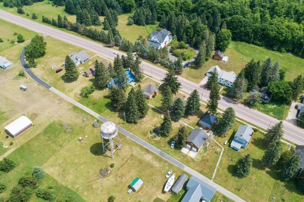 Centrally Located - Historic Blaney Park- Michigan Germfask Экстерьер фото